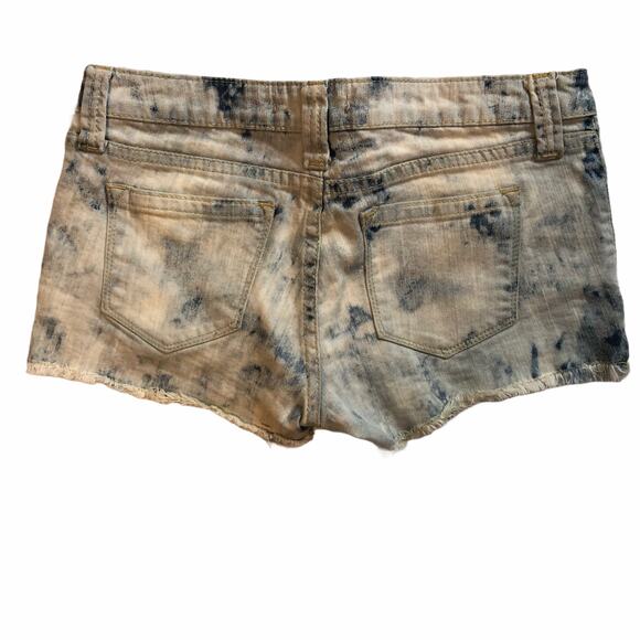 Forever 21 Women's Size 26 2.1 Denim Casual Durable Jeans Shorts Washed Out - Picture 1 of 5